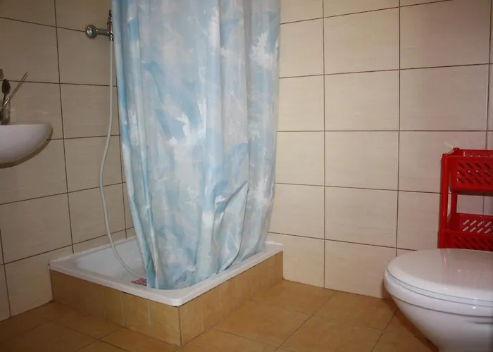 Pokoje Goscinne Sati Homestay szállás Sarbinowo